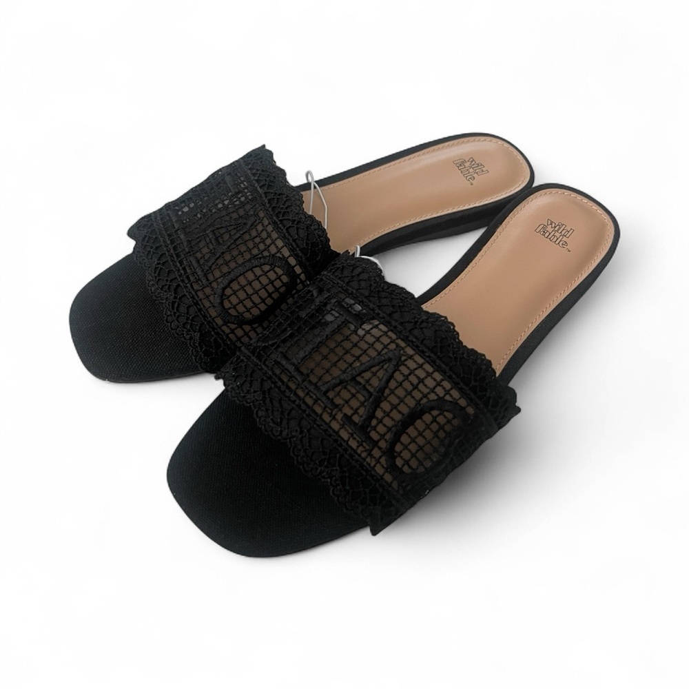 Wild Fable Women's Josephina Lace Flat Sandals Black 8 Slip-On Memory Foam